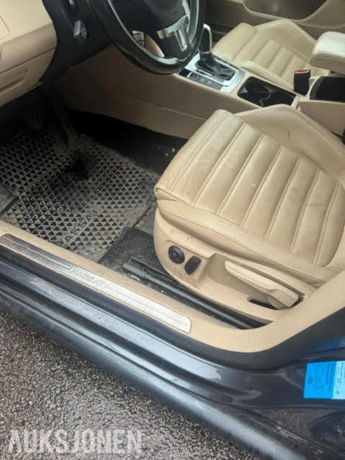 2011 Volkswagen Passat Highline 2.0 TDI 170hk 4MOTION Automat, Soltak